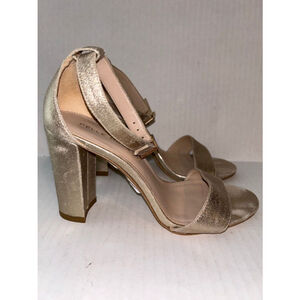 Pelle Moda size 7M 4” block heel Gold sandal